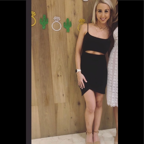Beautiful lulus black mini dress! - Picture 2 of 2